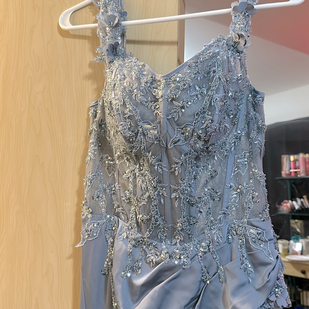 Blue prom dress